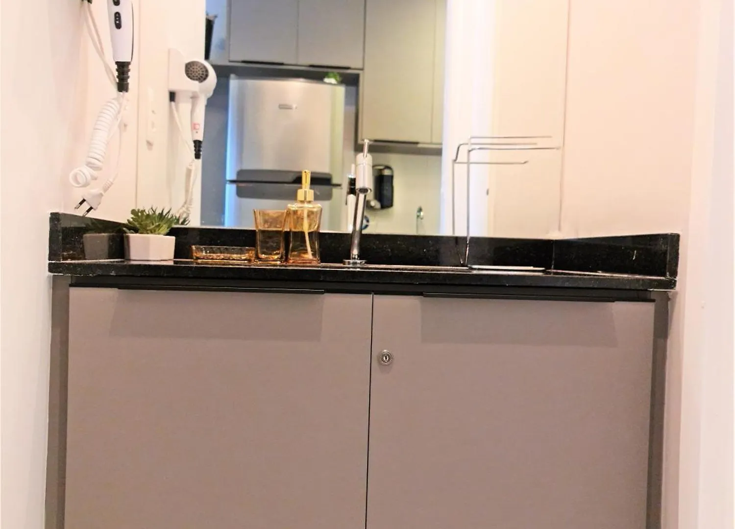 Studio Bene Em Pinheiros. São Paulo Apartment